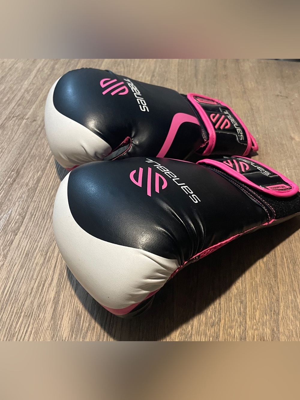Sanabul 12 Oz. Women's Black & Pink Boxing Gloves, Size 43